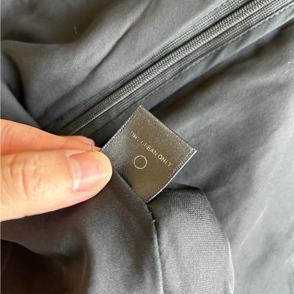 Barney’s grey patterned skirt - Picture 8 of 8